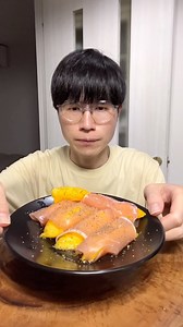 502K views · 1K reactions | The rest of the mango was cut and wrapped in prosciutto. I made a dressing by mixing white wine, vinegar and honey. It was delicious‼️殺 残りのマンゴーを生ハムで包み 白ワイン、お酢、ハチミツでドレッシングを作り かけて食べました。 とても美味でした✨省 | kenty_cook | Facebook