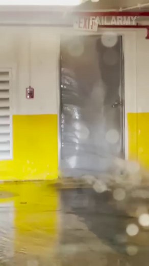 Miami is hotter under the water 😳🫠🌊 #miami #florida #parking #fail #fails | FailArmy