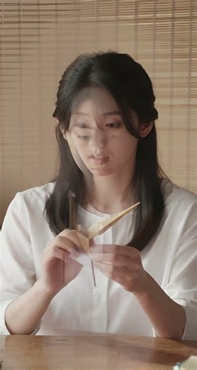 Oddly Satisfying Origami Transformation