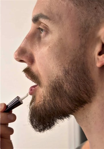 Quick Lip Plump Tips Using Vt Cosmetics