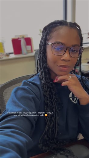 Me and these boho goddess faux locs go togetha real bad 🥰🥰 #bohogoddesslocs #crochetgoddesslocs #hairchronicles #fauxlocs #crochetlocs