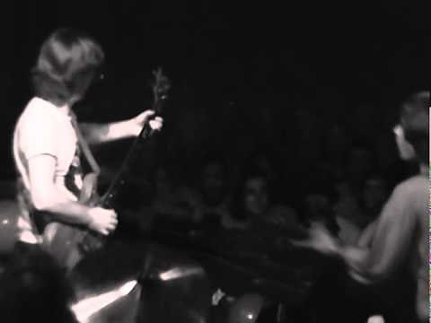 Grateful Dead - Casey Jones - 12/31/1977 - Winterland (Official)