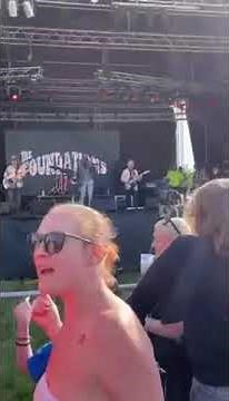 Baby, Now that I've found you The Foundations Live