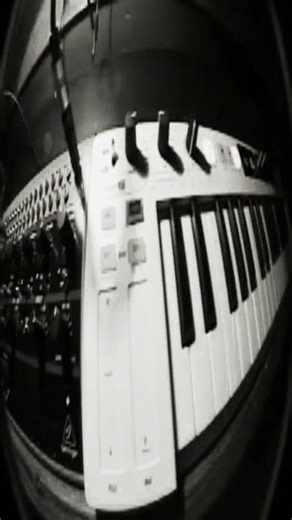 korg volca behringer crave arturia keystep 37 opteka 72mm