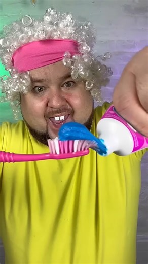 How to use toothpaste 😱