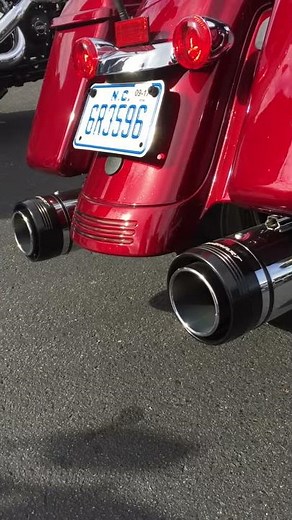 Rinehart Racing 4.5" Slip-On Mufflers for Harley Touring SOUND CLIP