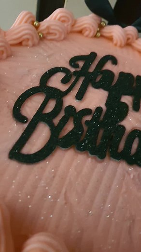 cake and pastry vendor in Lag (@melisa_cakez)’s videos with original sound - Oscar wonder