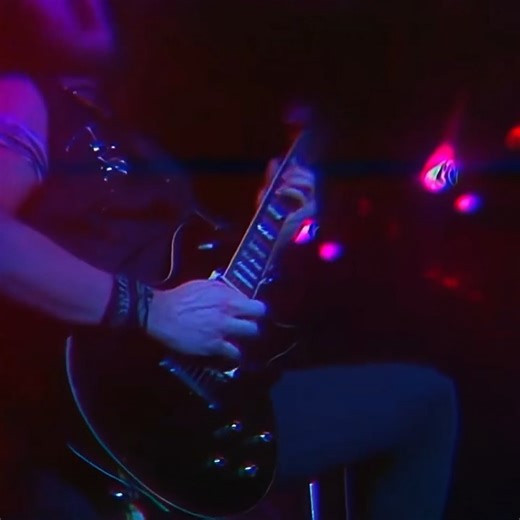 Dio - "Stand Up And Shout" (1983) #guitarsolo #guitar #dio #viviancampbell | Shred Music TV
