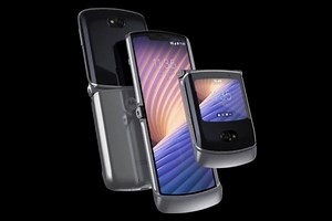 Motorola reveals new Razr 5G flip phone with hefty price tag
