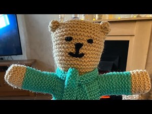 KNITTED TRAUMA TEDDY