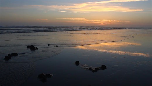 6.6K views · 267 reactions | N. #OregonCoast: not far from the Wreck of the Peter Iredale, at Fort Stevens, the last rays of the day show up in the ocean water as well. See every beach spot here at the Complete Guide / Virtual Tour https://www.beachconnection.net/vtour_astoria.htm #OregonCoastBeachConnection | Oregon Coast Beach Connection | Facebook