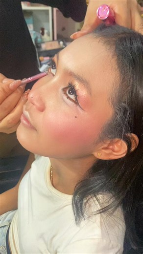 វីដេអូ​របស់ Ly ya (@ly.ya508) ជាមួយ សំឡេងដើម - Ly Bøss YangJov