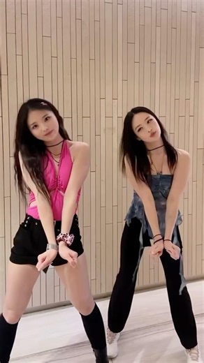 땃 따!라따 따 Catch my heart ~ 🫀 ‪@YENA_OFFICIAL‬ #최예나 #YENA #YENA_CatchCatch #kpop #dance #릴스 #춤
