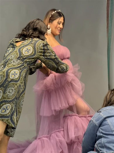 Pregnancy photo shoot make up looks 💄👸#foryoupregnancy #journeyoflife #pregnancytiktok #fypシ゚viral #foryoupageofficiall
