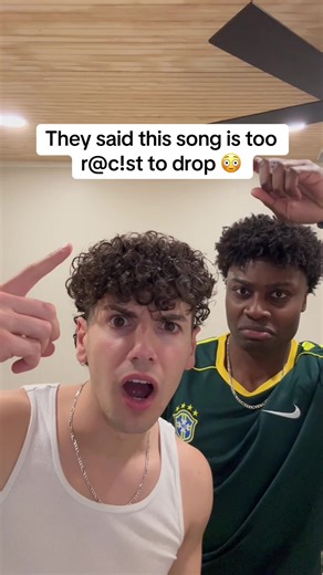 and yes he does like Jelly Roll | jelly roll