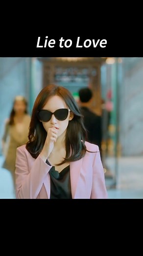 13M views · 160K reactions | She changed clothes while walking！#程潇 #drama | High-Drama | Facebook