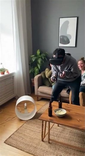 VR Fail: Lamp Takes the Hit!