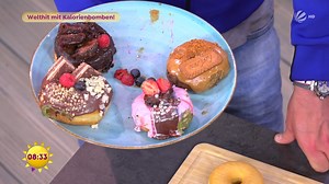 34K views · 289 reactions | Alle lieben Donuts! 朗 Das hat auch Enes Seker erkannt und zu seinen Gunsten genutzt: Angefangen hat alles mit einem Donutladen - mittlerweile hat er 136 Läden in ganz Europa. Uns verrät er sein Erfolgsgeheimnis.  #FFS #AusderSendung #clip | SAT.1 Frühstücksfernsehen | Facebook