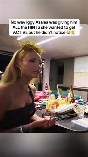 No way Iggy Azalea was giving him ALL the HINTS she wanted to get ACTIVE but he didn’t notice 😭🤦 #iggyazalea