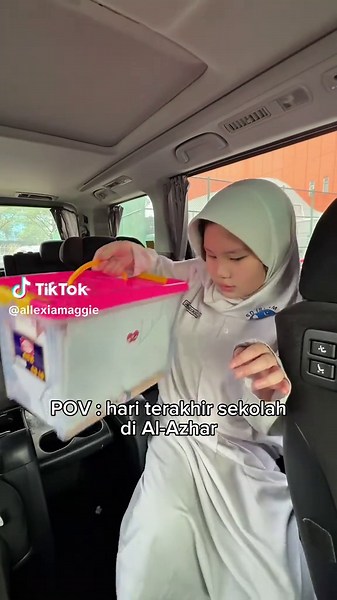 Signing off🥹🙏🏻 tinggal nunggu bagi rapot guys #fyp | going to a new school