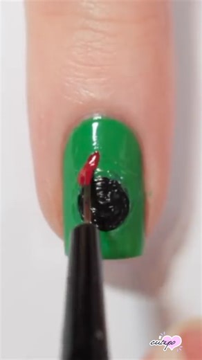 Christmas Mickey Mouse Nail Art #nailart #disney | cutepolish