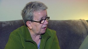 Federal employees file claims for unemployment benefits