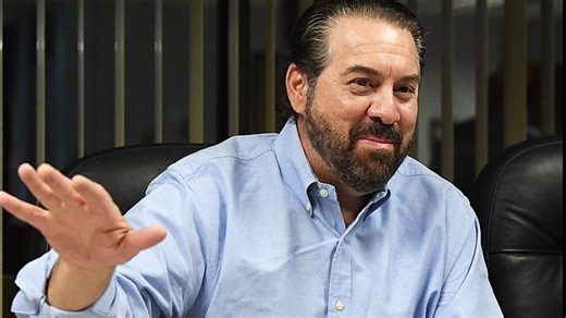 Former Arizona Attorney General Mark Brnovich dies at the age of 59