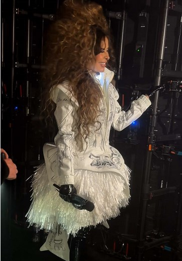 Gloria Trevi con Peso Pluma: unión y gratitud en el concierto
