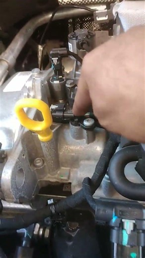 Localisation Capteur arbre à cames Volkswagen TAOS #automobile #mechanic