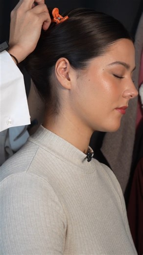 Ivy B ASMR on Instagram: "ASMR Sweater Fitting & Styling | Fabric Sounds, Gentle Adjustments & Cozy Relaxing Triggers #asmrrealperson #asmrrelax #ivybasmr #styling #lintrolling #clothesfitting #reels #asmrreels"