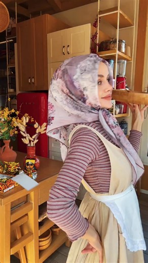 7.1M views · 459K reactions | Strawberry pistachio roll حلى رولات ...