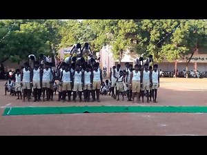 School students excellent manpyramid formation..