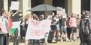 Dozens of students at University of Alabama protest in support of solidarity with Palestine