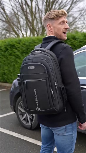 Smart Packing with Versatile Large-Capacity Backpack