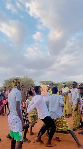 98 reactions | This is one of our traditional culture  . . . . . . . . . . . . . #somaliculture #somali #somalia #somalicat #somalifood #somaliboys #somaligirls #somaliturkish I #somaliwedding #somalicomedy #somalia #somalitiktok #somalicats #somalicatsofinstagram #somaliclips #somaligirl #somalivideos #somalistyle #somaliniiko #somalimodel #somalifashion #somaliweddings #somaliwomen #somalipeople #somaliyoutuber #somalisocialmedia #somalimedia | I Love Somalia | Facebook