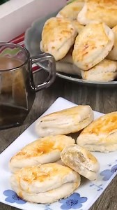 170K views · 1.7K reactions | Another Filipino bakery favorite you can make at home! | Kawaling Pinoy Recipe Blog | Facebook