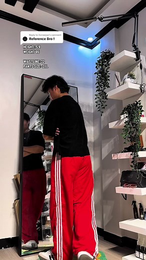 Exploring Baggy Sweatpants Style and Size Reference