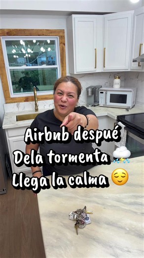 Airbnb aprendiendo. Y tengo 5 estrellas • Airbnb host • Host de Airbnb • Airbnb problemas • Airbnb pesadilla • Mal huésped • Peor huésped de Airbnb • Daños en Airbnb • Casa destruida • Airbnb destruido • Fiesta en Airbnb • Party en Airbnb • Exceso de personas • Huéspedes no autorizados • Violaron las reglas • Daños a la propiedad • Agujeros en la pared • Muebles rotos • Alfombra dañada • Limpieza extrema • Antes y después • AirCover • Reclamo Aironb • Cobro por daños