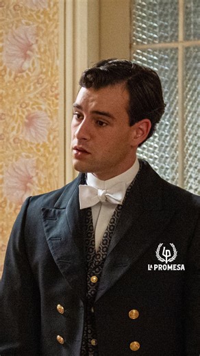 13K views · 901 reactions | POV: Una escena no te puede hacer llorar  @lapromesa_tve, de lunes a viernes, después de @vallesalvajetve en @la1_tve. #HistoriasQueHacenHistoria | RTVE | Facebook