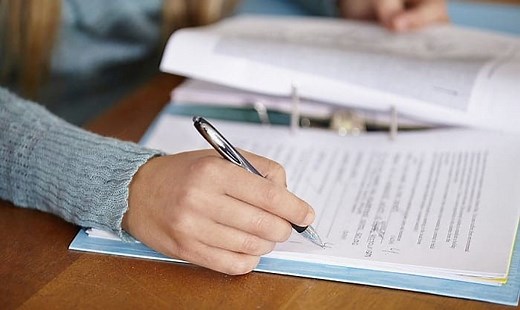 12 Best Pens for School Reviewed and Rated in 2025 - Art Ltd Mag