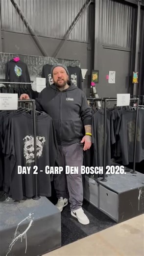 Day 2 – Carp Den Bosch 2026. Yesterday was strong. Busy booth, great energy, solid sales. Today we go again. Stand full, pieces ready — let’s see if we can top day one. Last chance to pull up. Motowns Fishing Apparel. @mo_crimecity