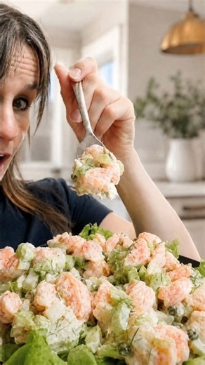 Easy Mediterranean Shrimp Salad #glutenfree #shrimpsalad #summerrecipe #nobake