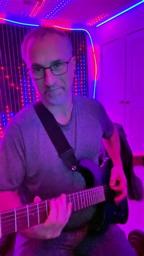 🎸 Def Leppard – Wasted (16-Second Guitar Cover Clip) 🔥