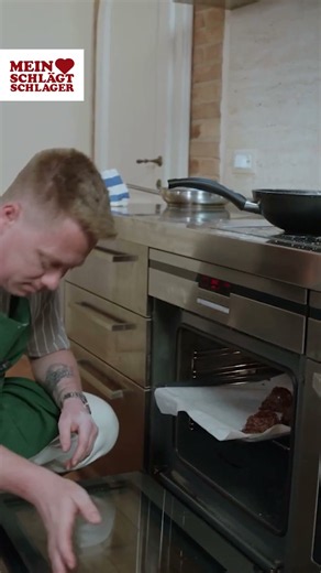 Did the cookies turn out okay in the end? 🤣🍪 See the result on our YouTube channel! 👀