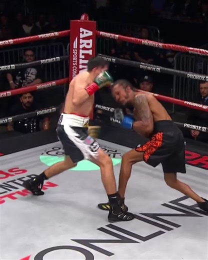 EARNED EVERY ROUND! 😤🥊 Xavier Bocanegra had to dig deep against a game Malik Lewis, but he secures the hard-fought decision victory after 6 competitive rounds! With Ranulfo's win earlier, he completes the perfect 2-0 night for the Bocanegra brothers. The future stars have delivered. Now, it is time for the contenders. 📺 Watch live on ProBox TV | ProBox TV