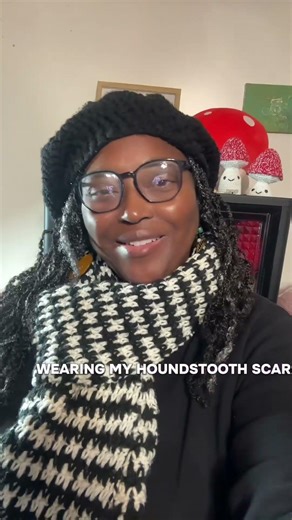 Wearing my houndstooth scarf #crochet #crochetscarf #houndstooth