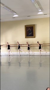🔥 Join Our Online Auditions! 🔥This December 14th, it’s YOUR chance to step up and secure a spot in our Summer Intensive! Get ready to show your passion and talent in a dynamic masterclass led by our top instructor.🎯 Why Participate?- Gain exclusive access to our immersive Summer Intensive program- Compete for scholarships covering full or partial tuition – our tradition to reward the best!- Connect with a community of driven, like-minded youth🗓 Schedule (Madrid Time)- 17:30 – Ages 14 - 19:30
