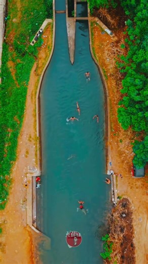 The Real-Life Jungle Water Slide! 🌴Discovering one of Sri Lanka’s most unique local swimming spots.