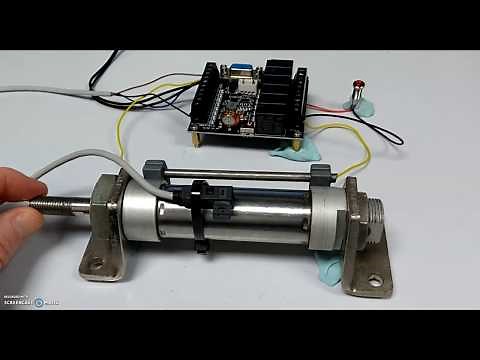 Video Tutorial 4 - FX1N Programmable Logic Controller PLC - Reed Switch