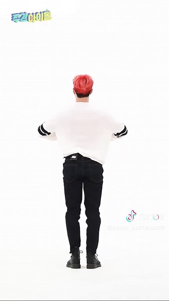 Backdoor dance cover bangchan Stray Kids Backdoor choreography